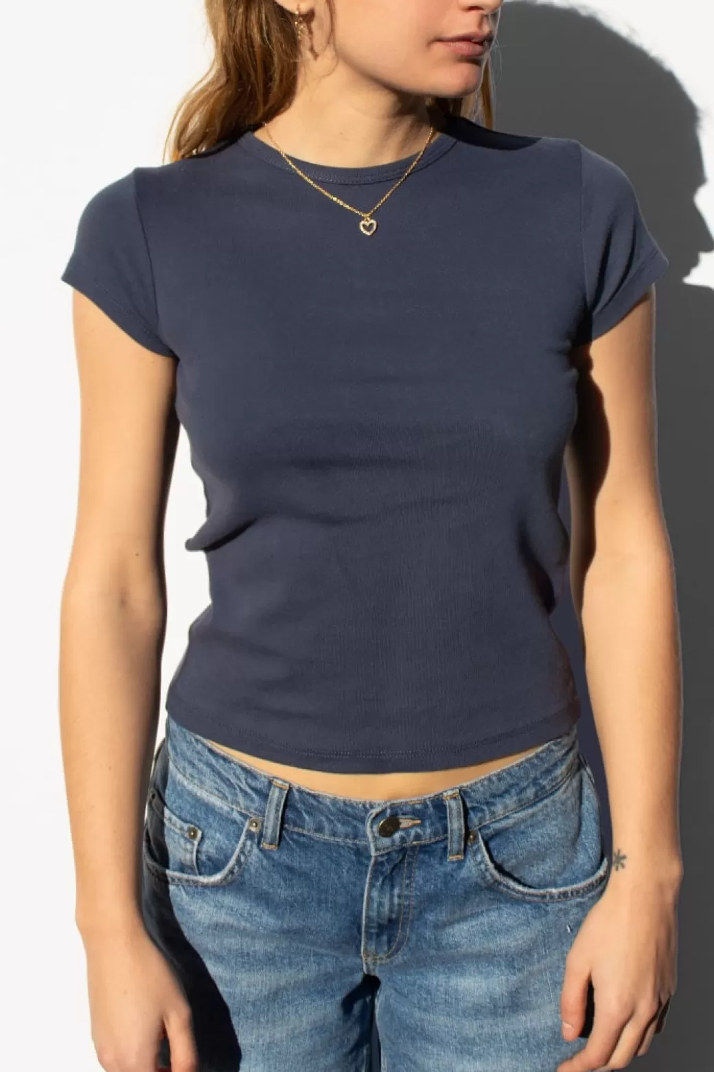 Subdued Camiseta cuello redondo< Camisetas