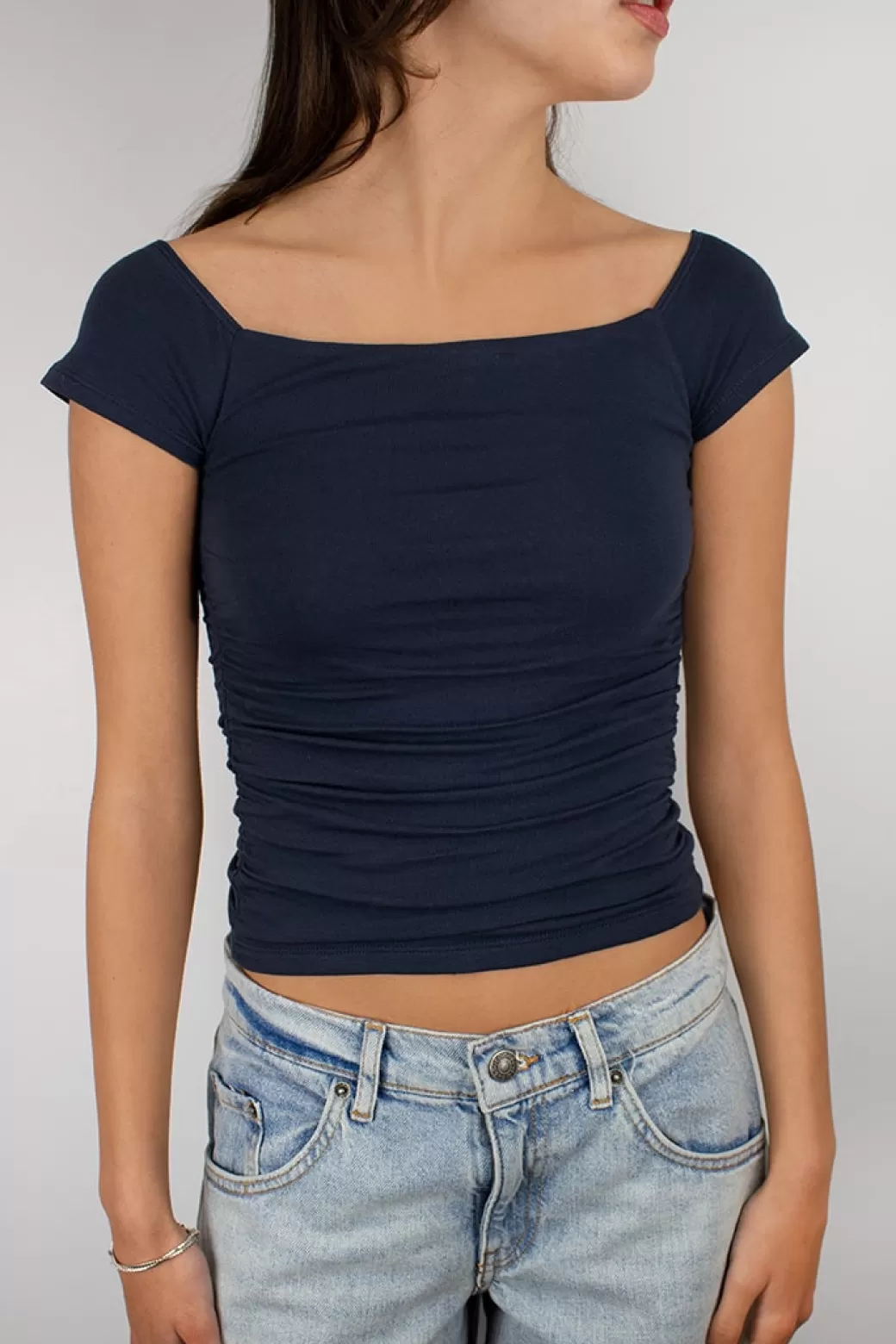 Subdued Camiseta fruncido con lazo< Camisetas