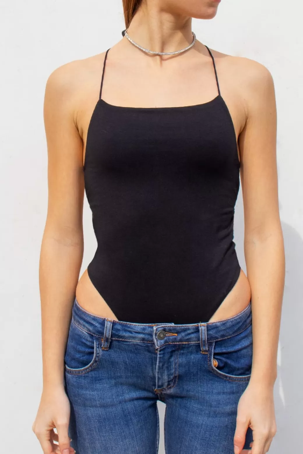 Subdued Criss cross bodysuit< Bodies