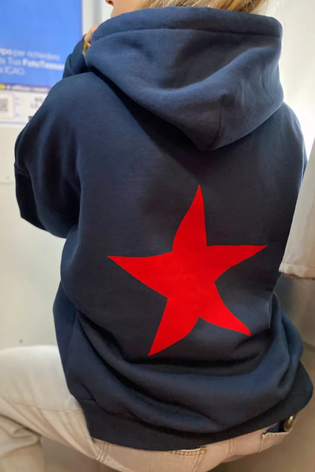 Subdued Sudadera Star< Graphics | Sudaderas