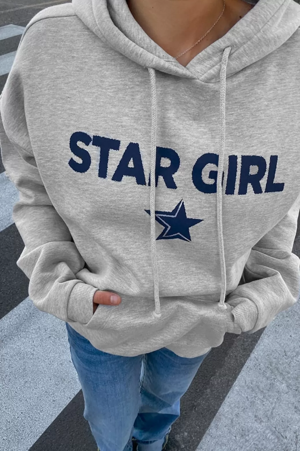 Subdued Sudadera Star Girl< Graphics | Sudaderas